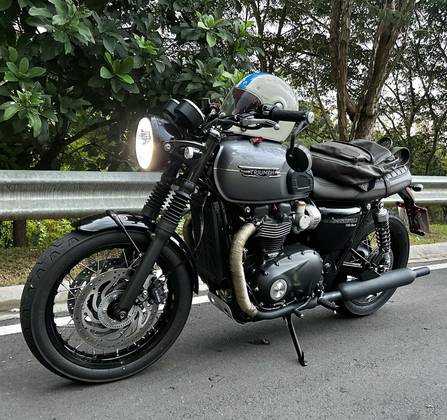 TRIUMPH BONNEVILLE T120 BLACK 1200 